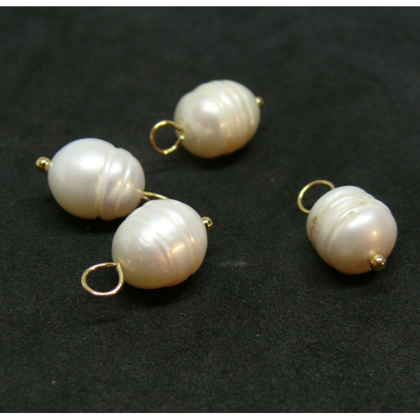 Pendentifs de Perles Naturelles forme de grain de riz 10mm finition Doré à l'or fin 18K