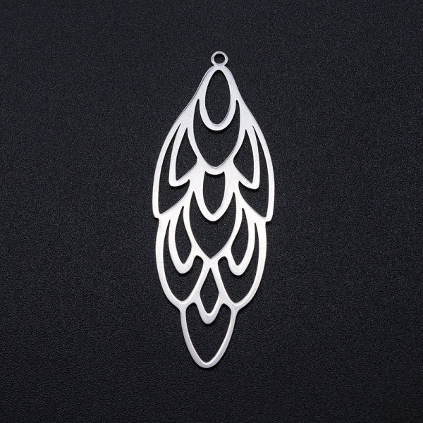 Pendentifs Grande Plume Art Déco 52mm en acier Inoxydable  Placage IONIQUE finition Argenté