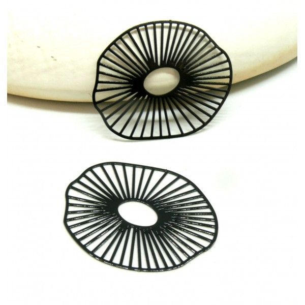 Estampes - pendentif filigrane Géométrique Anémone 42 par 33mm - métal finition NOIR