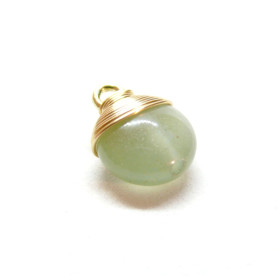 Pendentif 10mm Aventurine Vert pastel avec métal finition Doré