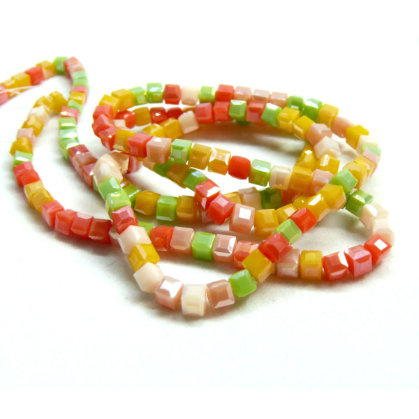 Perles Cubes verre 2.5mm, facettées irisées, Multicolores  B03
