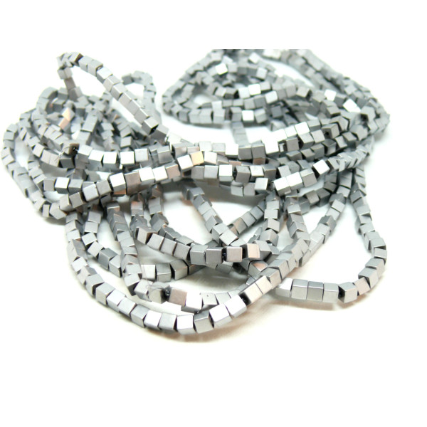 Perles Hématite Cube 2mm métallisé coloris 07