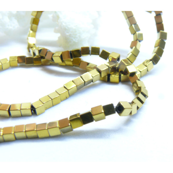 Perles Hématite Cube 2mm, métallisé coloris 03