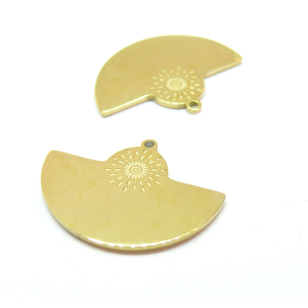 Pendentif Ethnique avec Soleil 30mm, Acier Inoxydable 304  finition Doré