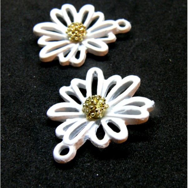 Pendentifs Fleur 20mm, Métal coloris Blanc avec pistil Doré
