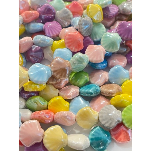 Perles Intercalaires Perles en Céramique Coquille Saint Jacques 13mm, multicolores