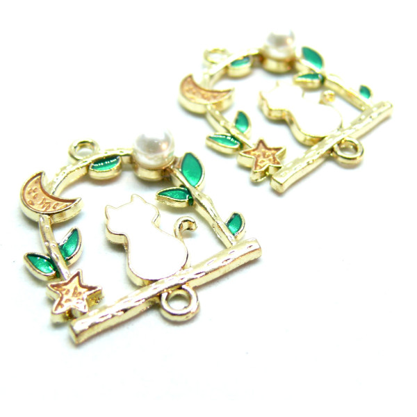 Pendentifs résine style émaillés Chat sur Perchoir 27mm sur une base en métal Doré