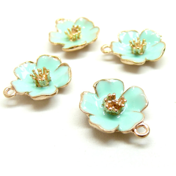Pendentifs, breloques émaillées forme Fleur 3D, coloris Vert Pastel,  métal Doré coloris 03