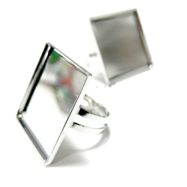 Supports de Bagues Carré 25 mm – Anneau Double – Laiton Finition Argent Platine
