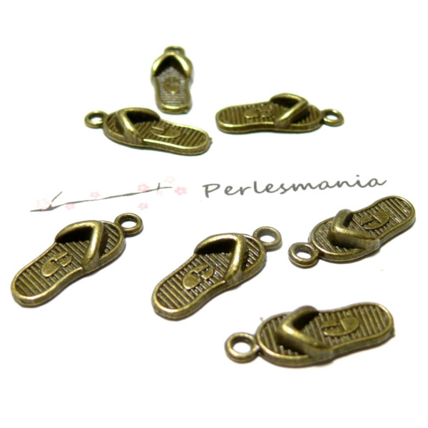 Lot de 4 pendentifs sandales bronze 2D1734