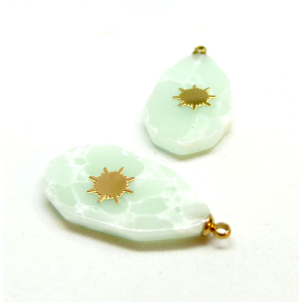 Pendentif, Goutte avec Soleil, Pierre Marbrée Vert Pastel, Acier inoxydable 304 finition Doré