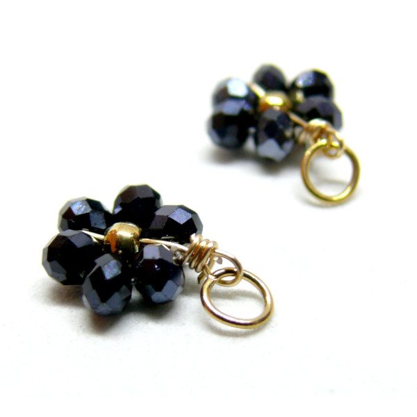 Pendentifs forme Fleur avec perles en verre Grise,  Acier Inoxydable 304 finition Doré