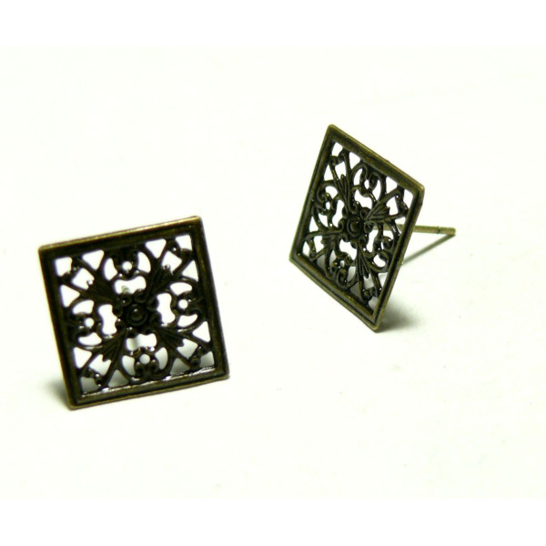 Pax 4 boucles d'oreilles puce dentelle carré bronze 12mm