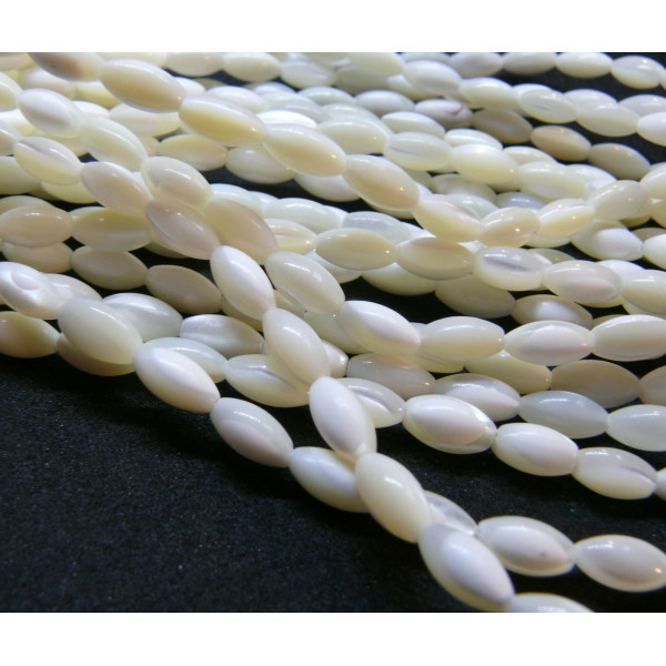 Perles forme Grain de Riz 11 par 5mm, Nacre coloris Crème
