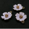 Pendentifs Fleur 3D Émaillée Lilas Clair – Métal Doré Coloris 05