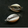 Pendentifs, connecteur Coquillage Cauris avec liseré Argenté 25mm