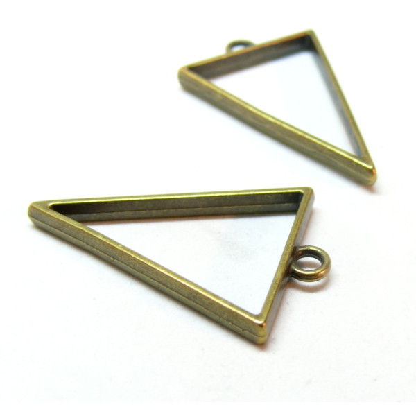 Pendentifs forme Géométrique, Triangle 39mm, métal finition Bronze, pour inclusion Résine....