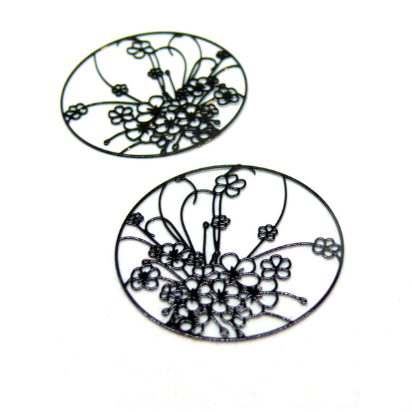 Estampes, pendentif, filigrane Champ de Fleurs 30mm, métal couleur Noir
