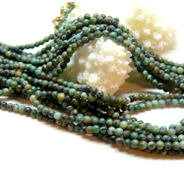 Perles Turquoise Africaine 2mm coloris L03