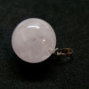 Pendentif ROND 18mm,  Quartz Rose avec bélière,  métal finition Argenté