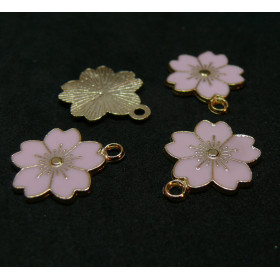 Lot de 5 ou 10 Pendentifs Fleurs de Sakura Émaillées Rose 17 mm – Métal Doré
