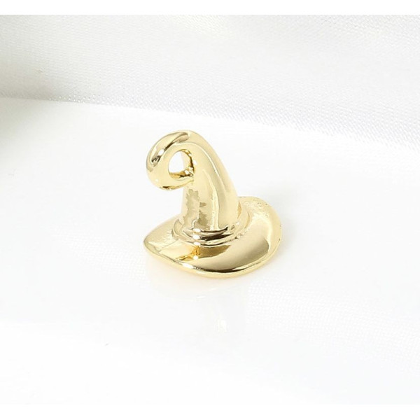 Pendentif Chapeau de Sorcière 12mm, Laiton finition doré à l'or fin 18K