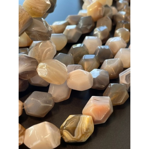 Perles Facettées Octogonales 20 par 14mm, Agate du Brésil Veinée 10mm, coloris Marron/Gris