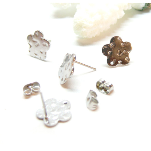 Boucles d'oreilles, Puces Travaillées forme fleur 12mm avec trou et embouts poussoirs, Acier Inoxydable 304, finition ARGENT