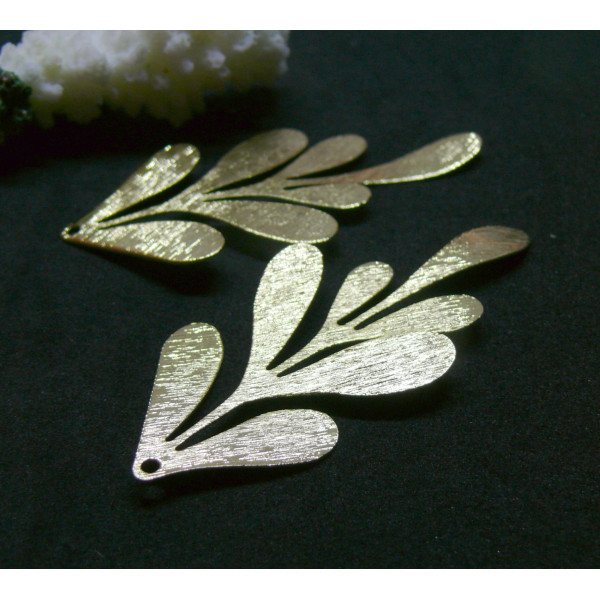 Pendentif feuille texturée 61mm, Laiton Doré à l'or fin 18K