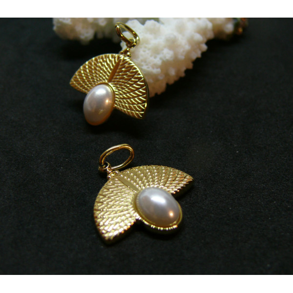 Pendentif avec anneau,Eventail avec Perle  20mm, Acier Inoxydable 304, finition Doré 14K, placage Ionique IP