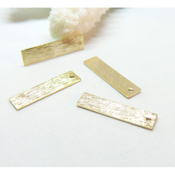 Pendentifs, breloques Rectangle texturés 20 mm, Laiton, finition Doré à l'or fin 24K