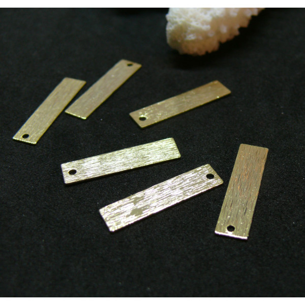 Pendentifs, breloques Rectangle texturés 20 mm, Laiton, finition Doré à l'or fin 24K