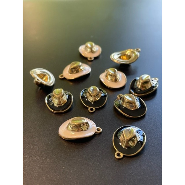 PS1196936 – Lot de 4 ou 8 Pendentifs Chapeau 3D Cowboy Résine Émaillée Métal Noir
