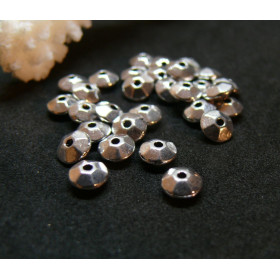 Perles intercalaires rondelles facettées 6 par 3mm, laiton finition Argent Antique