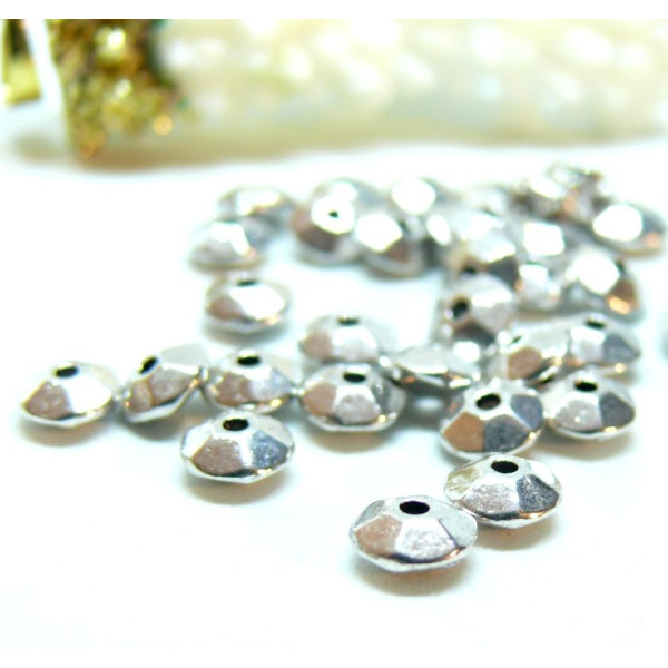 Perles intercalaires rondelles facettées 6 par 3mm, laiton finition Argent Antique