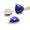 Connecteur forme Triangle, Lapis lazuli facettée 24 par 18mm,  Laiton finition Doré