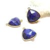 Connecteur forme Triangle, Lapis lazuli facettée 24 par 18mm,  Laiton finition Doré