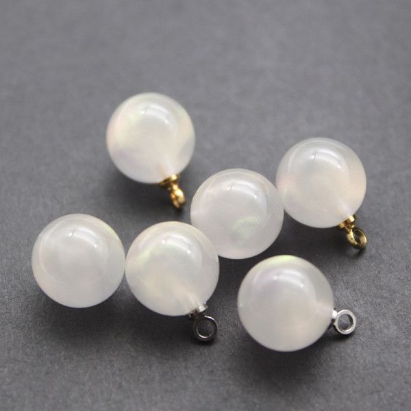 Pendentifs Rond 8 mm, Opale synthétique métal finition Doré