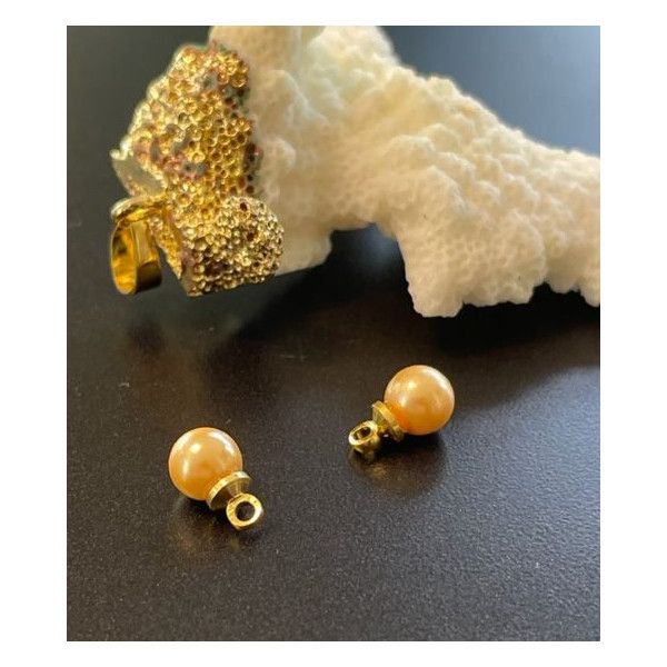 Pendentifs Rond 6 mm Nacre Ivoire métal finition Doré