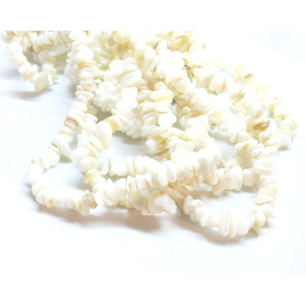 Perles de nacre véritable, Beige Crème Nuggets 5 par 8mm