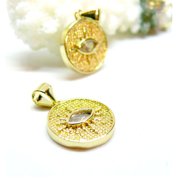 Pendentif attache triangle, Amulette avec Strass, laiton finition Doré  à l'or fin 18K