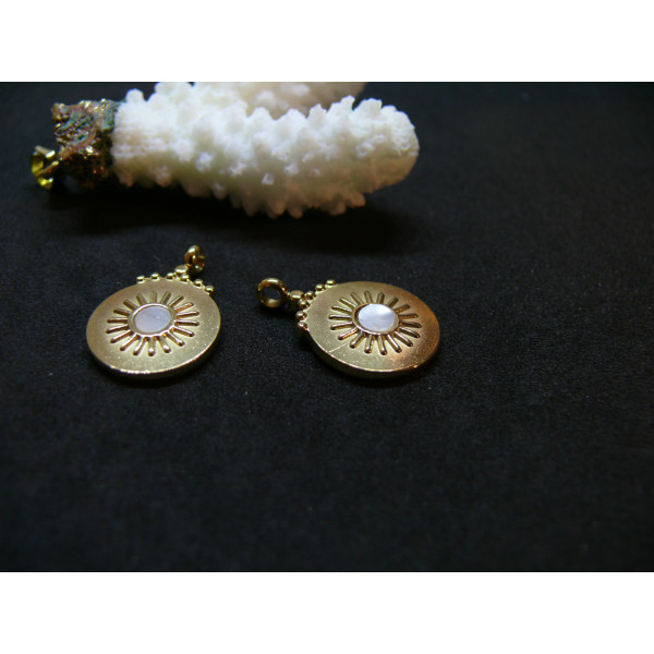 Pendentif avec Nacre 15mm Acier Inoxydable 304 finition Doré