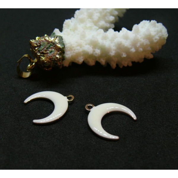 Pendentifs styel émaillé - Croissant - Lune - Corne - Boho Chic - 16 mm metal couleur Doré