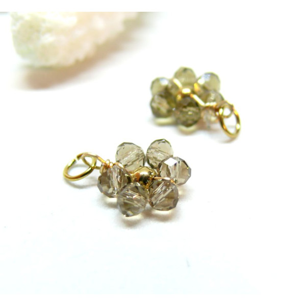Pendentifs forme Fleur avec perles en verre Grise,  Acier Inoxydable 304 finition Doré
