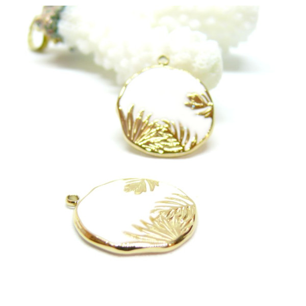 Pendentif Médaillon avec feuille en résine émaillé coloris Blanc, Acier Inoxydable 304, finition Doré 14K, PVD