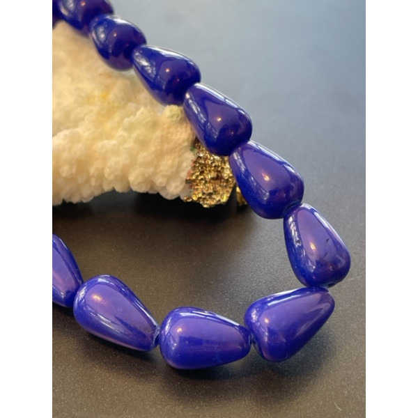 perles intercalaire, jade teinté, forme géométrique, cônes 10 par 14mm, coloris bleu nuit