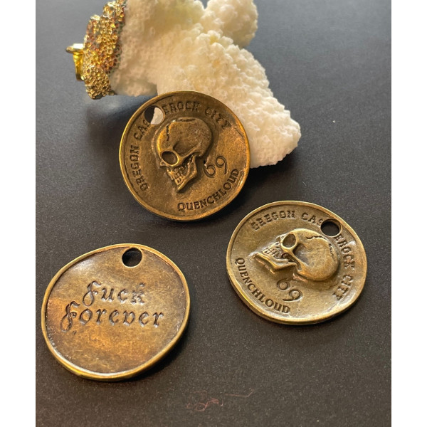 Pendentif Médaillon Crane, squelette 28mm,  laiton finition bronze
