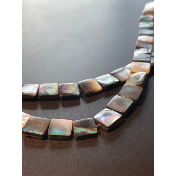 Perles de nacre véritable Grise , Carré Plat 10 par 3mm