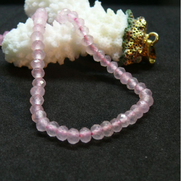 Perles, Rondelle facettée 2 par 4 mm, Jade Malaisienne Teintée, coloris 32