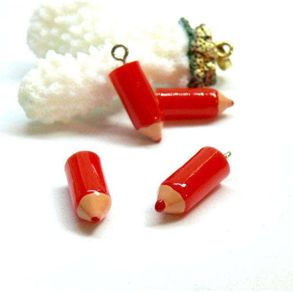 Pendentifs Crayons en résine 21mm, coloris Rouge